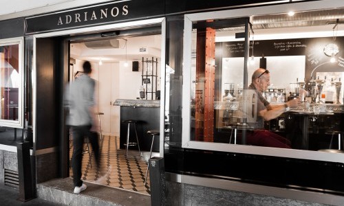 Adrianos-Bar & Café