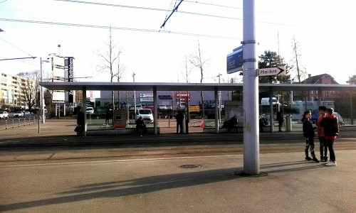 Holenackerstrasse 11