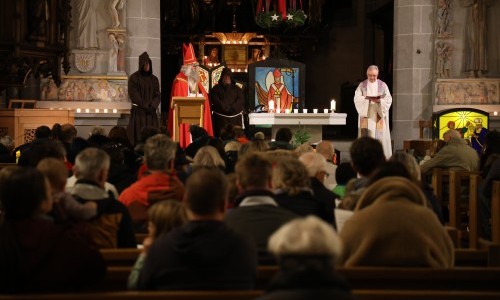 Kirchenauszug St. Niklaus