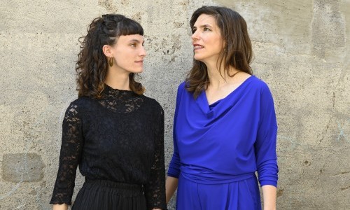 Duo Blickwechsel: bleiben wir gehen