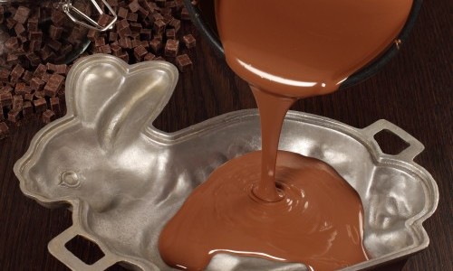 Osterhasen giessen im Naturama