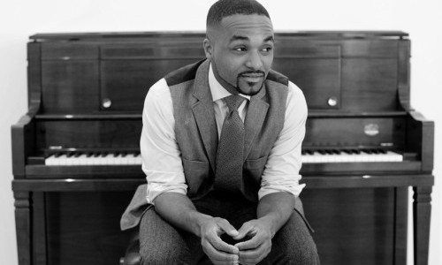 Offbeat Concert: Sullivan Fortner Trio