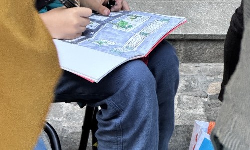 Urban Sketching mit der Künstlerin Sîmone Venezia: Sonntagatelier für Familien
