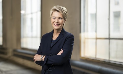Grossm&uuml;nster-Gespr&auml;ch &laquo;Pers&ouml;nlich&raquo; mit Bundesr&auml;tin Karin Keller-Sutter