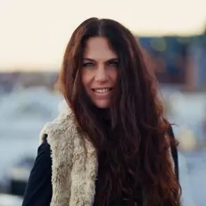 Sari Schorr
