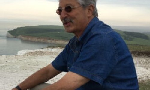 Maurice Magnoni pr&eacute;sente iNiT