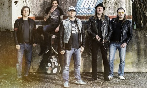 Gloria Volt (CH) & Support: Dirty Dishes (CH)