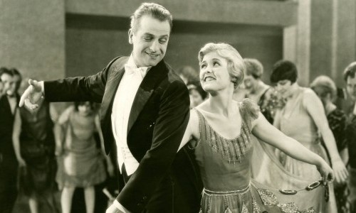 «Skinner’s Dress Suit» vertont von Camila Nebbia, John Edwards, Hamid Drake