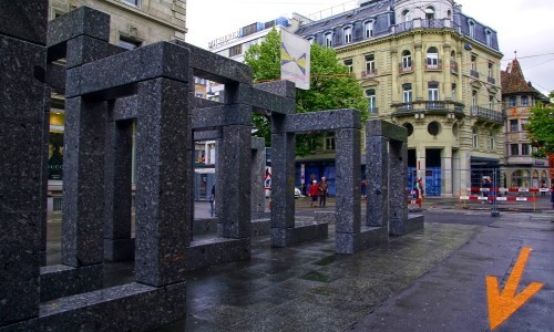 Pavillon-Skulptur von Max Bill