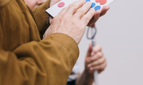 F&uuml;hrung f&uuml;r blinde und sehbeeintr&auml;chtigte Menschen