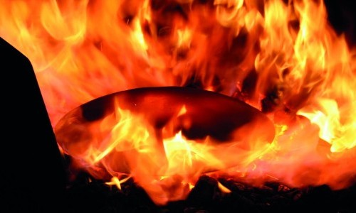 Klangschalen schmieden