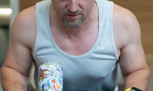 Bier Yoga mit M&uuml;ller Br&auml;u im Gartenbad