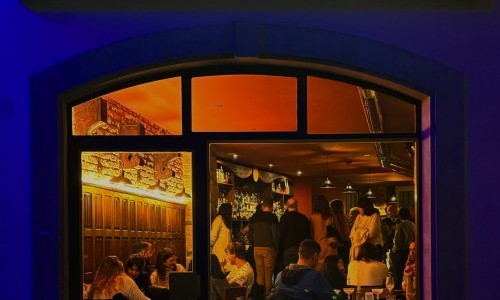 La B&ecirc;te &agrave; Trois T&ecirc;tes - Blues - Moonshiners Cocktail Bar