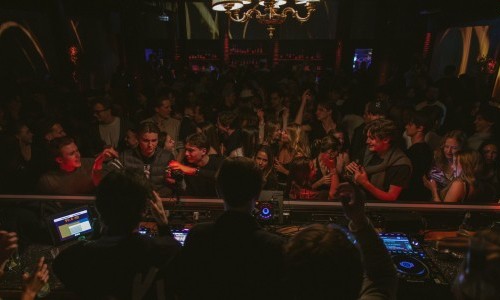 ARCHIVE 404 WITH SEBASTIAN KONRAD