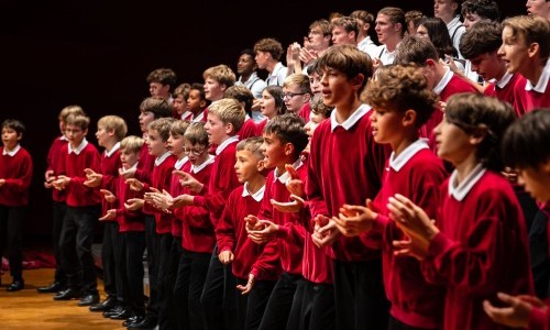 AMASIMI | Living Field