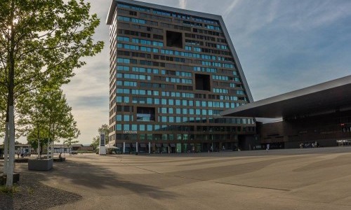 Eingang Restaurant GG6 / UP TOWN