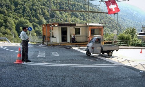 Roman Signer – die Ideale Reisegeschwindigkeit mit Q&a