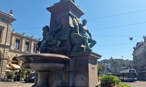 Treffpunkt Alfred Escher-Denkmal