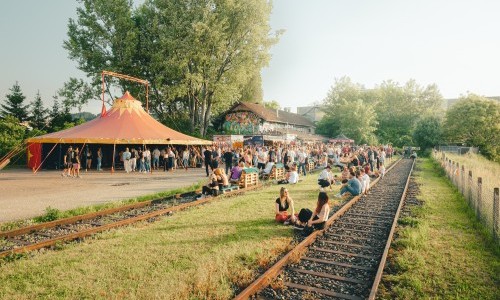 Daydance feat. Feine Musik