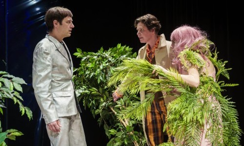 Schein, du crazy Diamant! – Ein Stück von Martina Clavadetscher