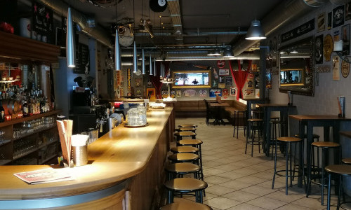 C & Q Bar Grill