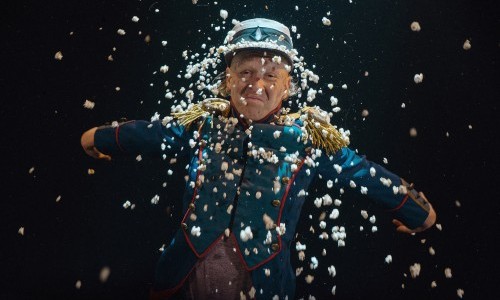 Where the funk is my red nose!?