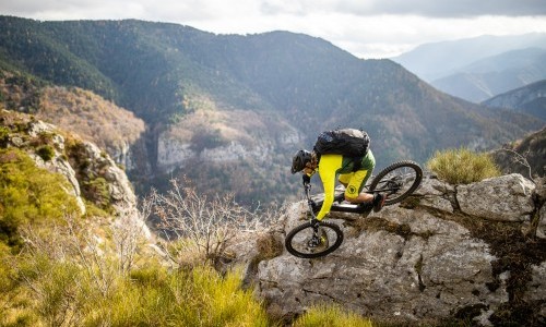 Leaving Tracks - Explora Live Reportage