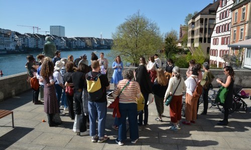 Frauenstadtrundgang Basel &ndash; &laquo;Z&rsquo;Basel a mym Rhy&raquo;