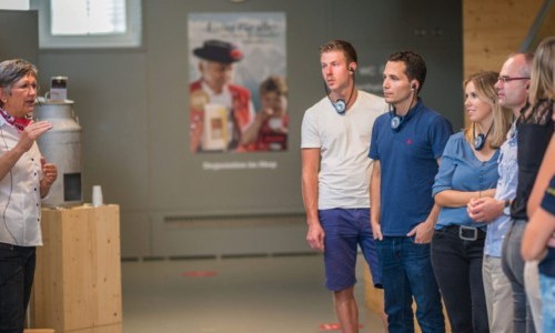 Vorbeikommen und ins Geheimnis hören