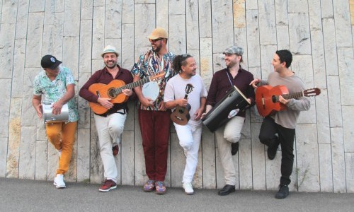 Samba do Tio P&ecirc; & Dandara Modesto