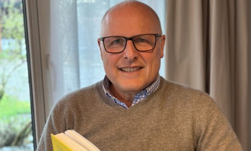 Lesung mit Steven Schneider