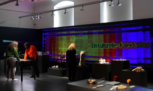 Finissage: warm &ndash; ein kulturelles Kaleidoskop