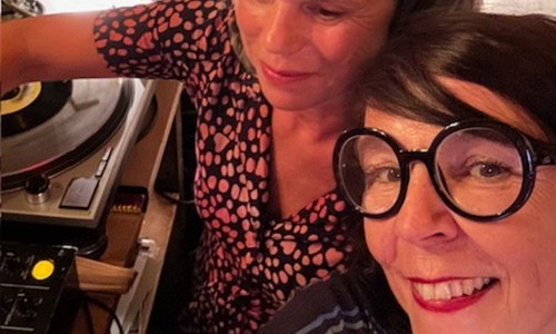 Silvesterparty mit DJs Sister Knister & Kami Katze