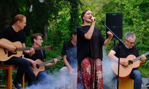 Akustische Songs, die Geschichten erz&auml;hlen