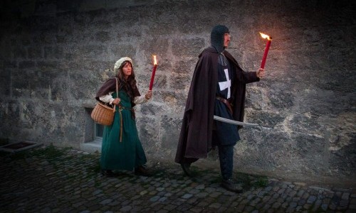 Balade contée à la nuit tombée