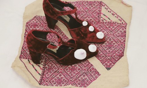 V&eacute;ronique Arnold &ndash; &Eacute;ros, les p&eacute;tales de l&rsquo;absence