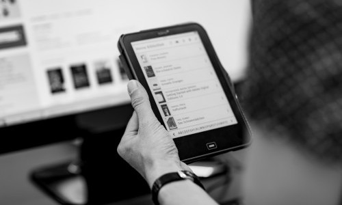 E-Books und H&ouml;rb&uuml;cher