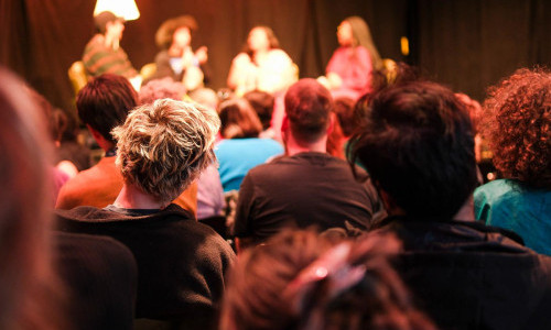 Podiumsdiskussion: &laquo;FAT & FREE &mdash; Body, Desire, and Resistance&raquo;