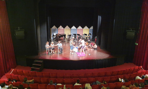 La R&eacute;publique - Th&eacute;&acirc;tre Pito&euml;ff