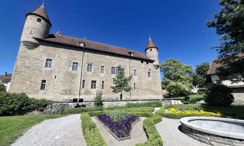 Ch&acirc;teau de Bulle - Cour int&eacute;rieure