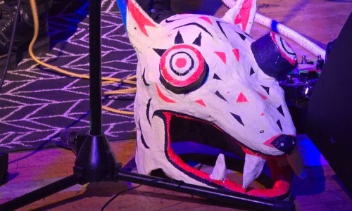 Wolf Shambles - Klang und Kleid feiert 32 Jahre