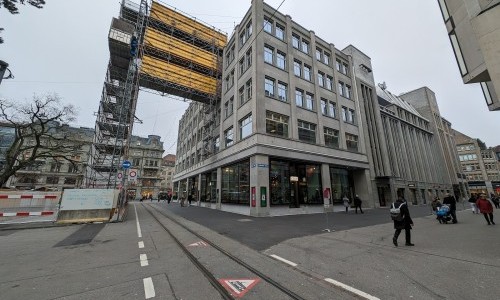 Treffpunkt: Pestalozzi-Denkmal beim Globus