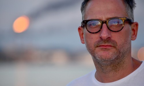 Roland Schimmelpfennig: Sie wartet, aber sie weiß nicht, auf wen