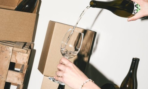 Vino & Vinyl