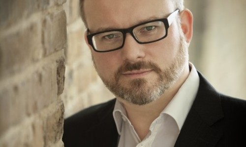 Dialog: Nicolas Hodges