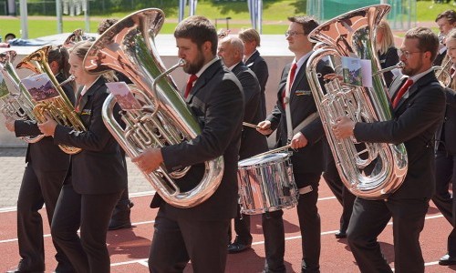 Sponsorenmarsch f&uuml;r Neuinstrumentierung